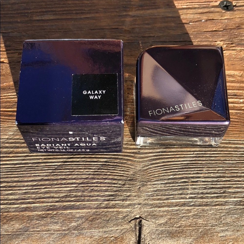 Fiona Stiles Eye Veil in Galaxy Wax